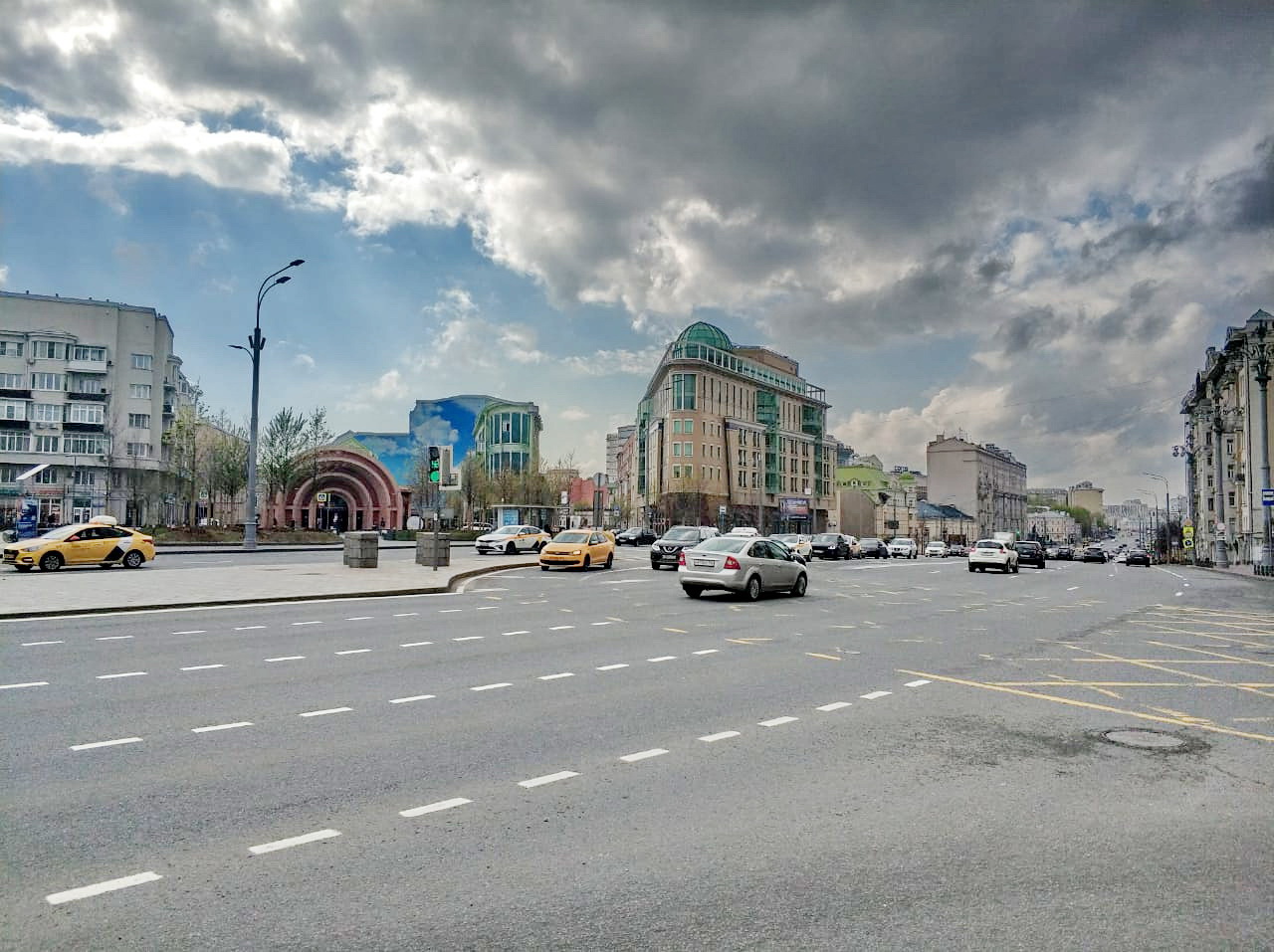 Могул ли оштрафовать за курение в автомобиле?