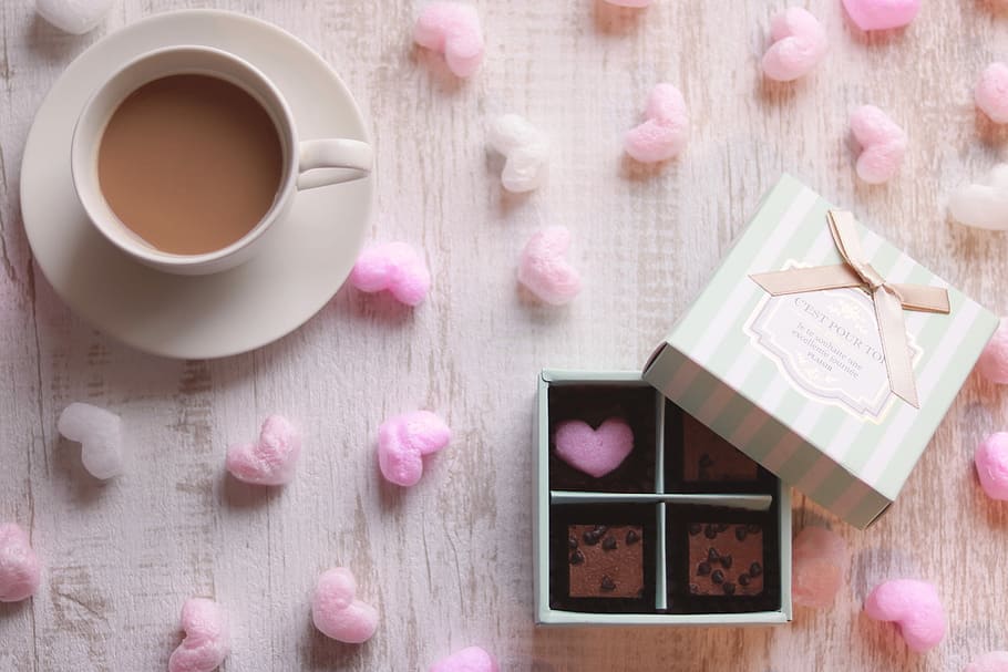 Что подарить офисным любителям кофе: 15 идей небанальных подарков